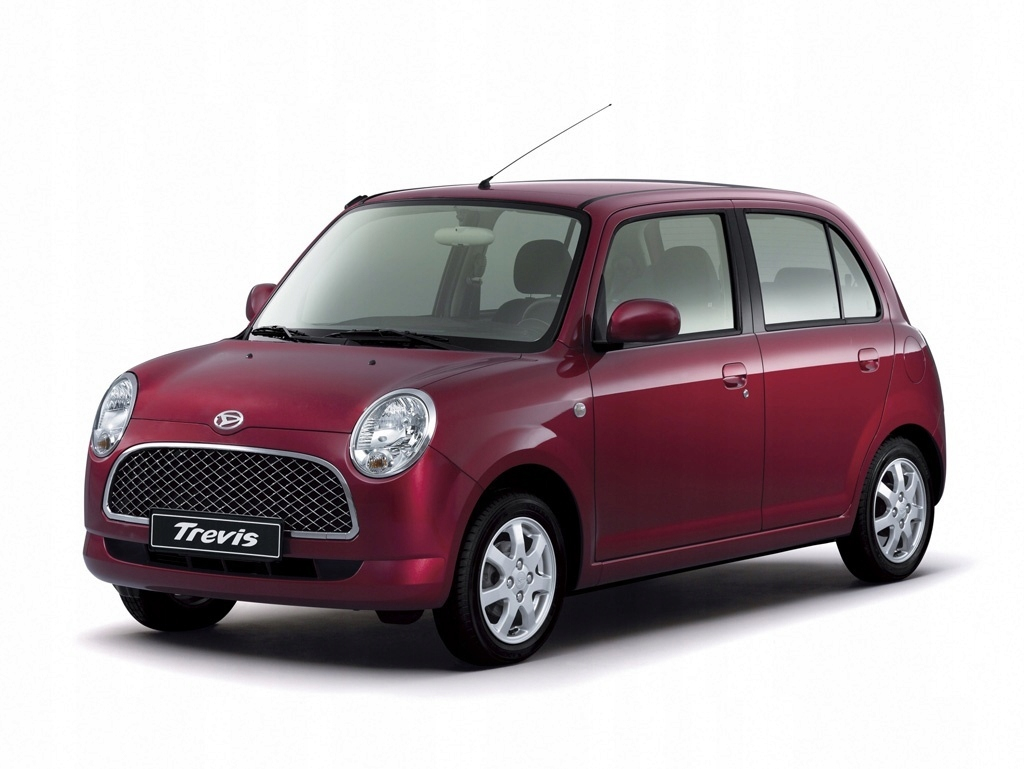 DAIHATSU Trevis